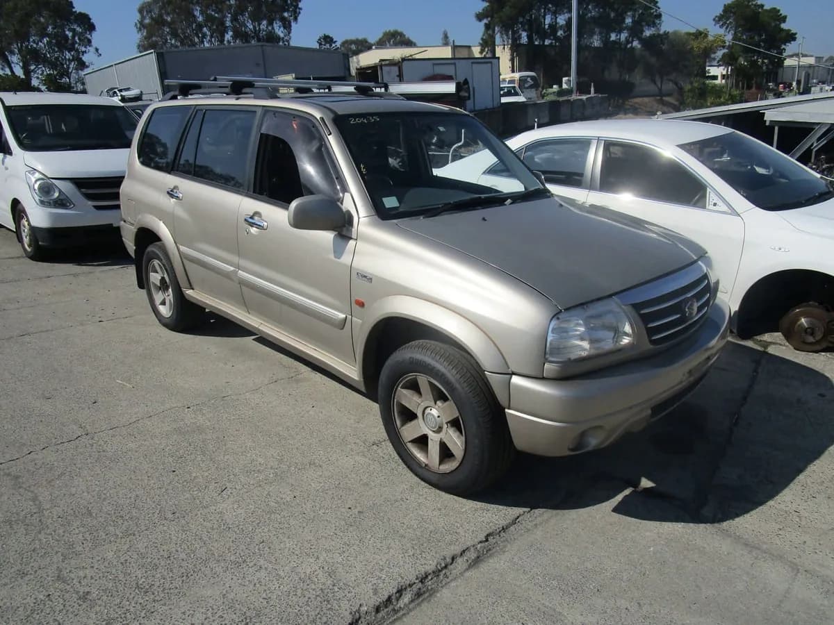 2002 Suzuki Vitara at Tingalpa