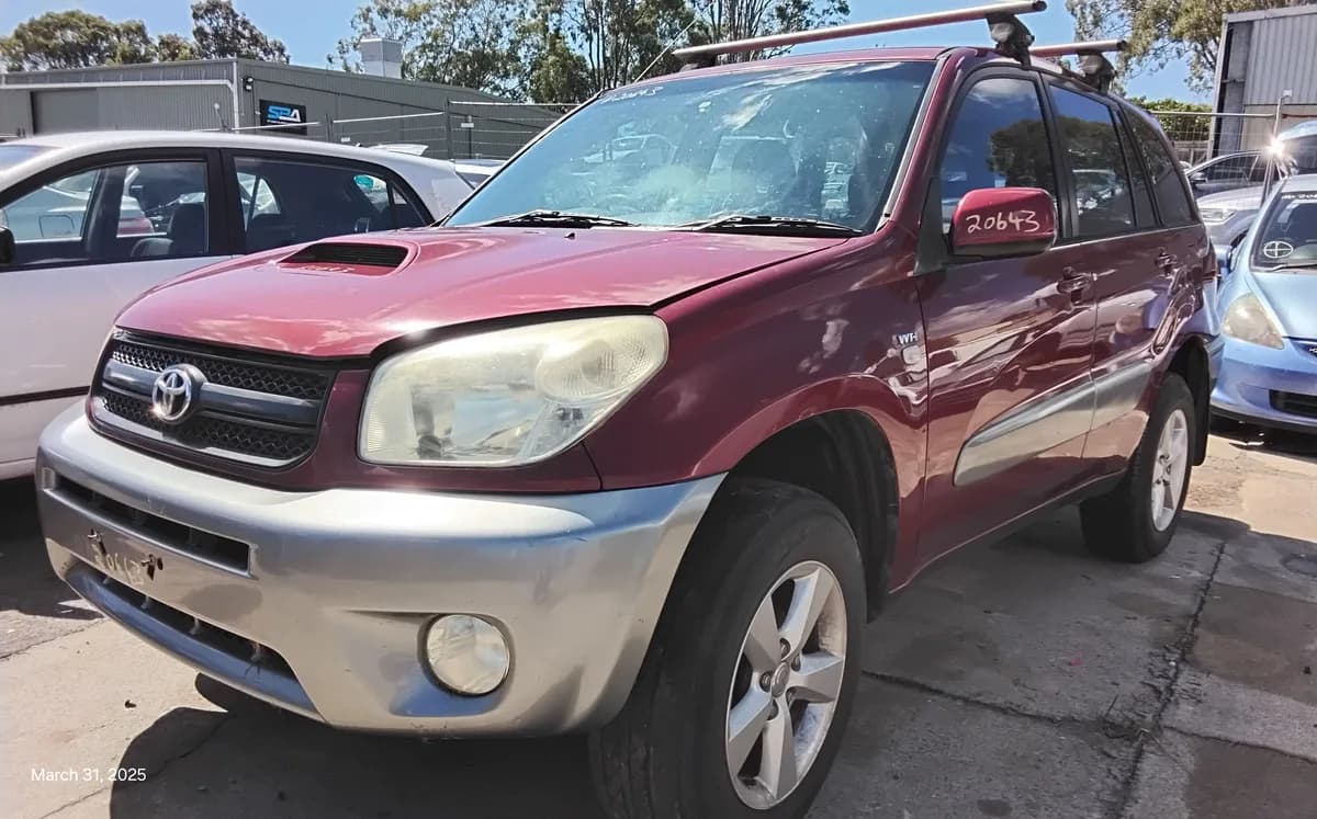 2005 Toyota Tav4 at Tingalpa
