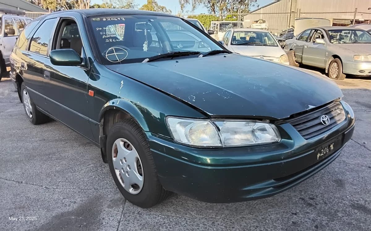 2000 Toyota Camry at Tingalpa