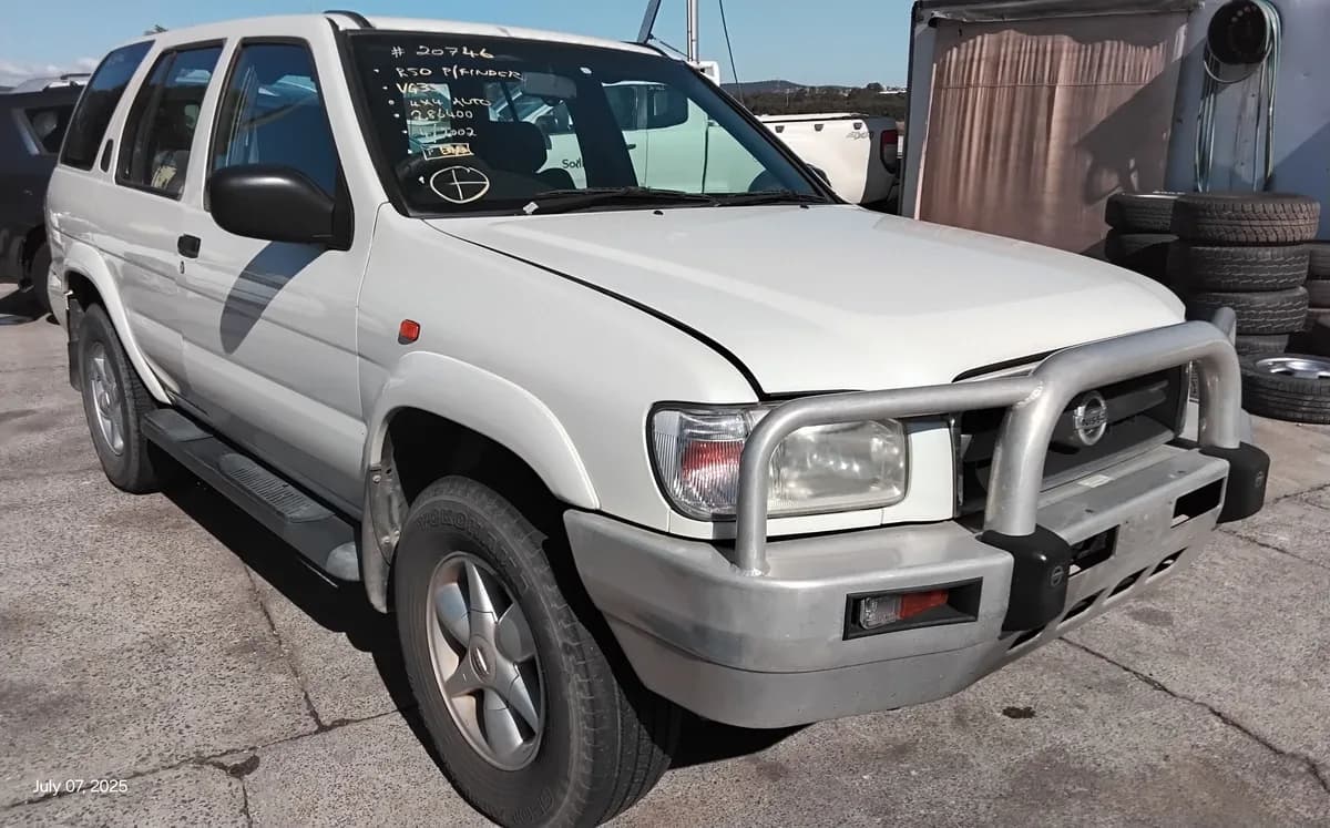 2002 Nissan Pathfinder at Tingalpa