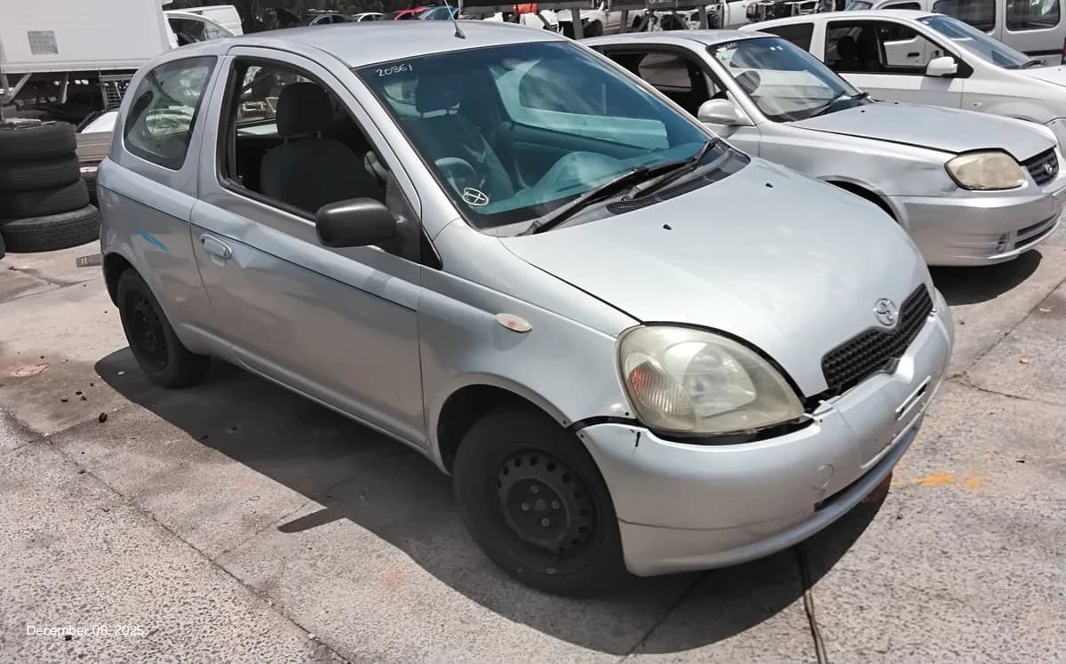 2000 Toyota Echo at Tingalpa