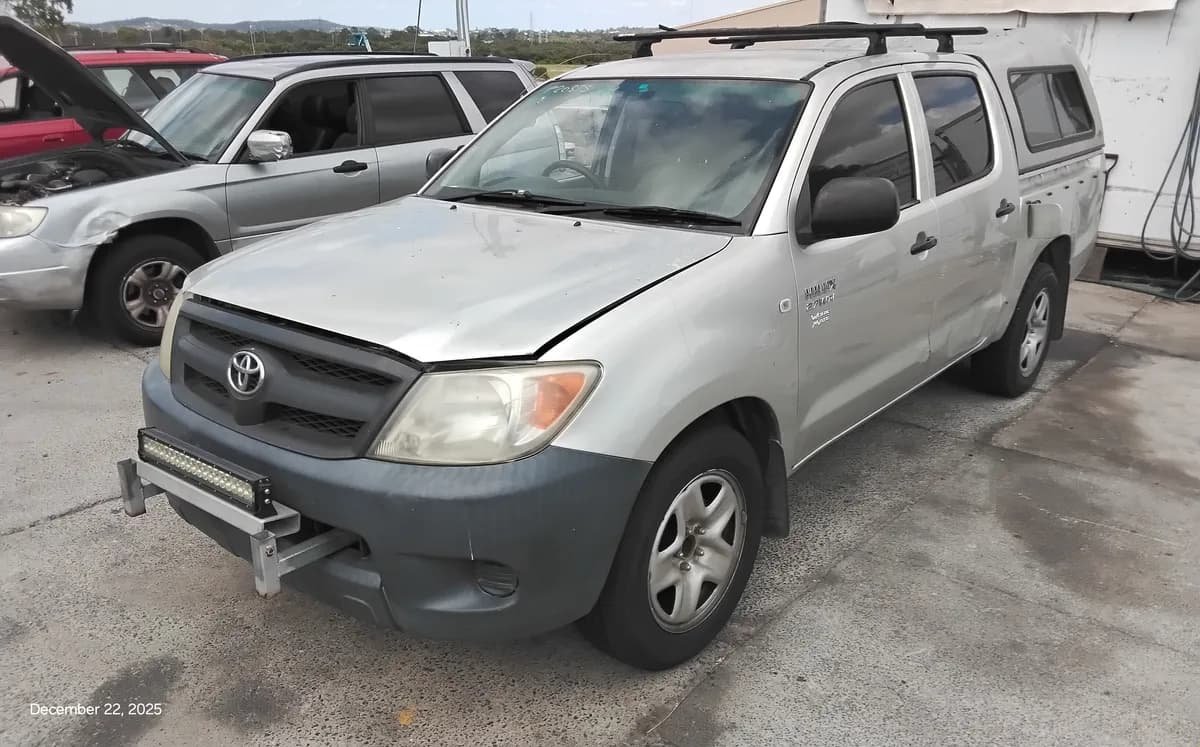 2005 Toyota Hilux – Vn P20875 at Tingalpa
