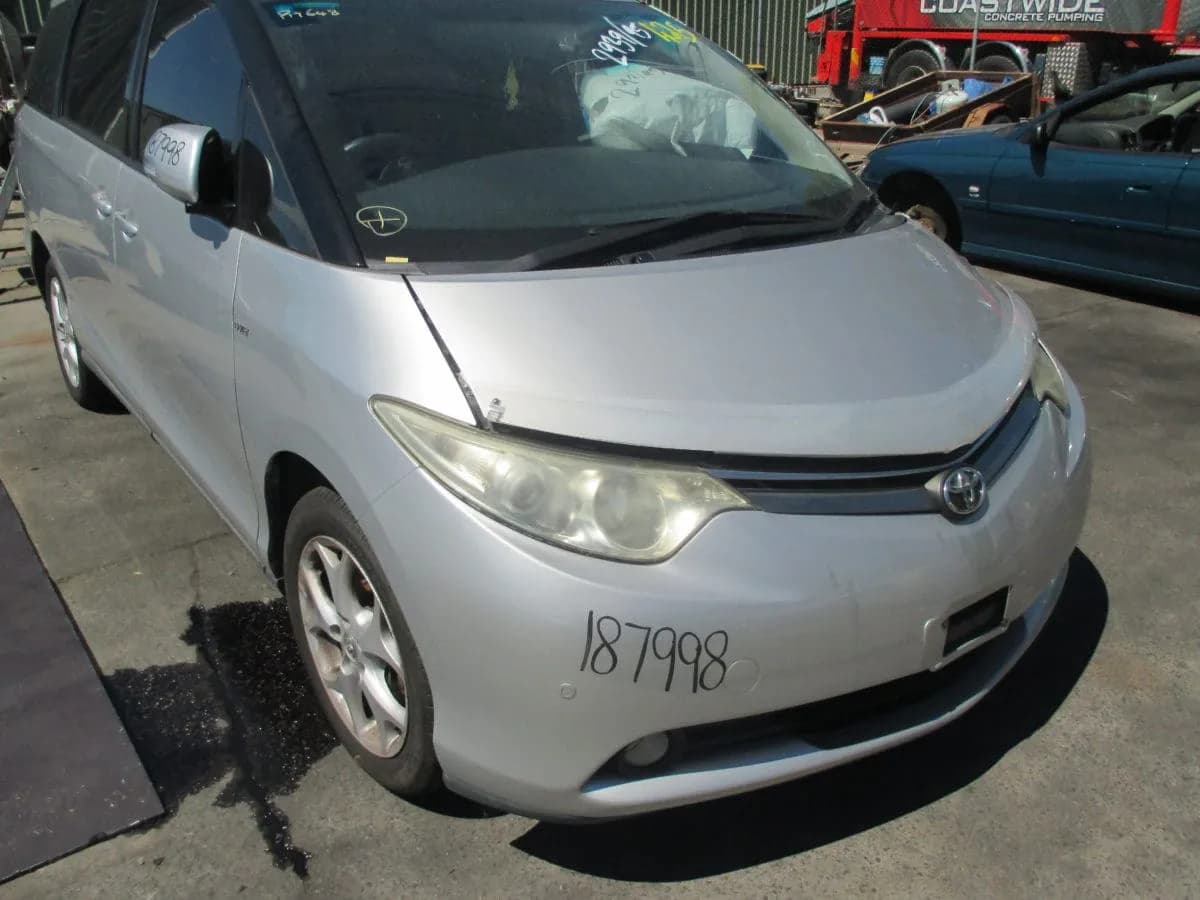 Toyota Tarago Vn P17648 at Tingalpa