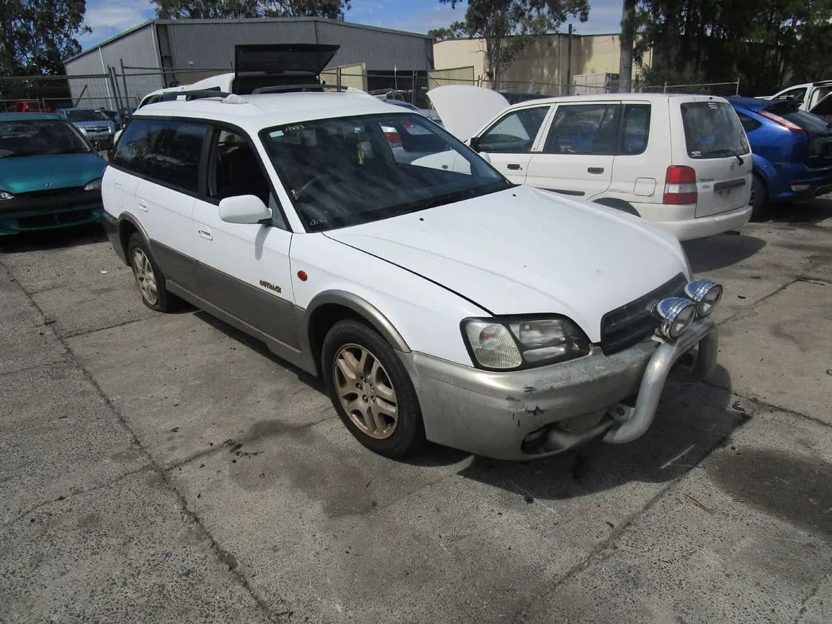 2000 Subaru Outback at Tingalpa