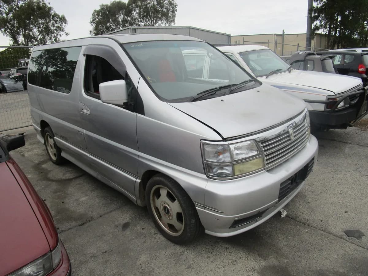 2011 Nissan Elgrand at Tingalpa
