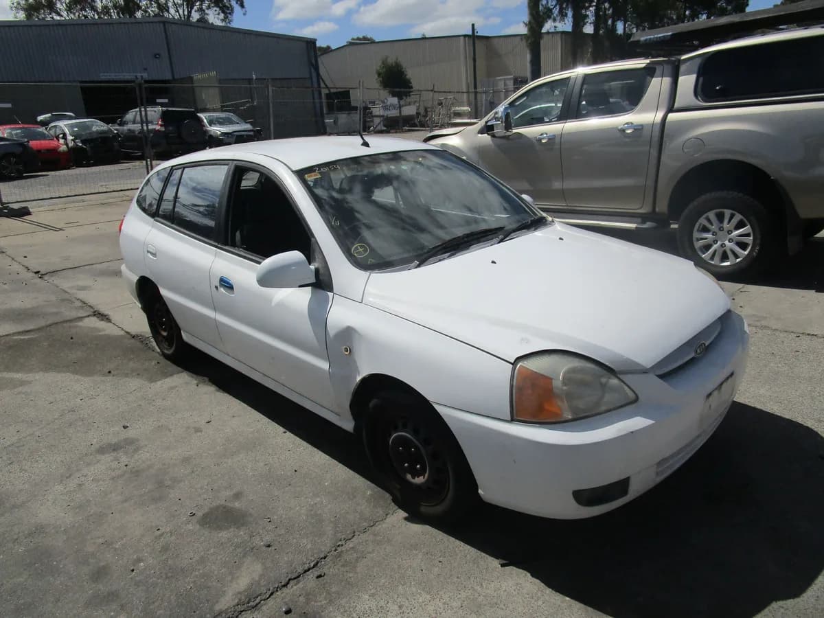2002 Kia Rio at Tingalpa