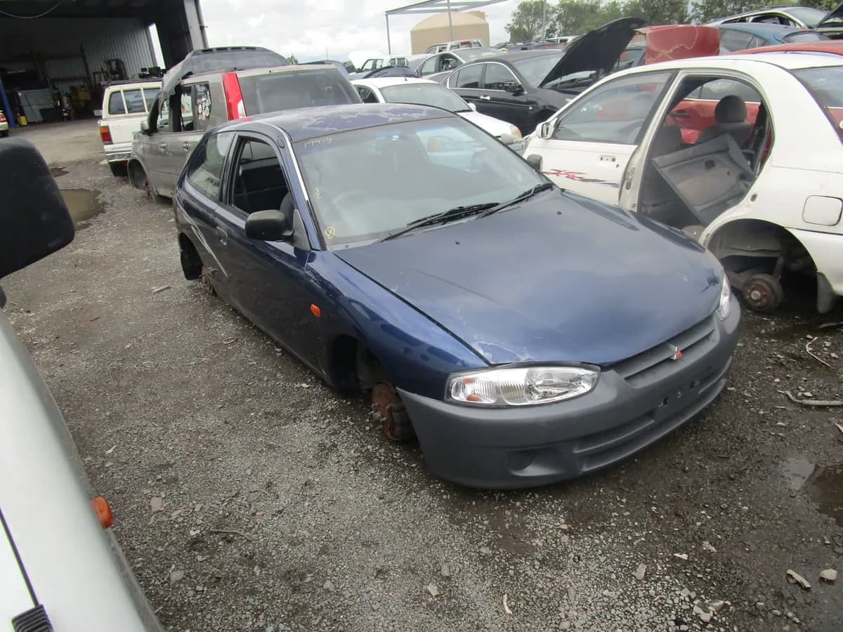 2003 Mitsubishi Mirage at Tingalpa