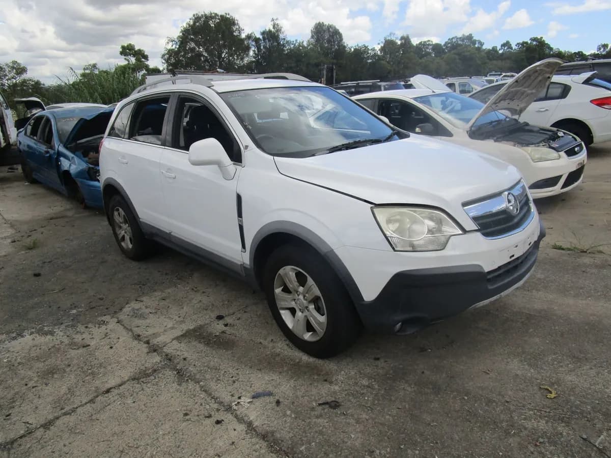 2010 Holden Captiva at Tingalpa