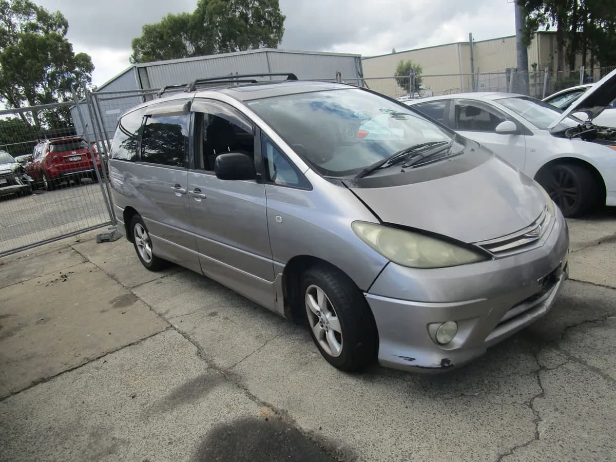 2003 Toyota Estima at Tingalpa