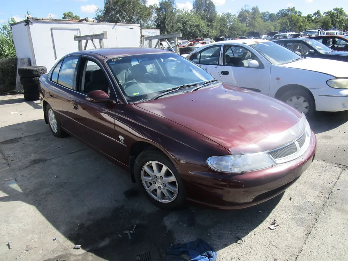 2001 Holden Commodore at Tingalpa