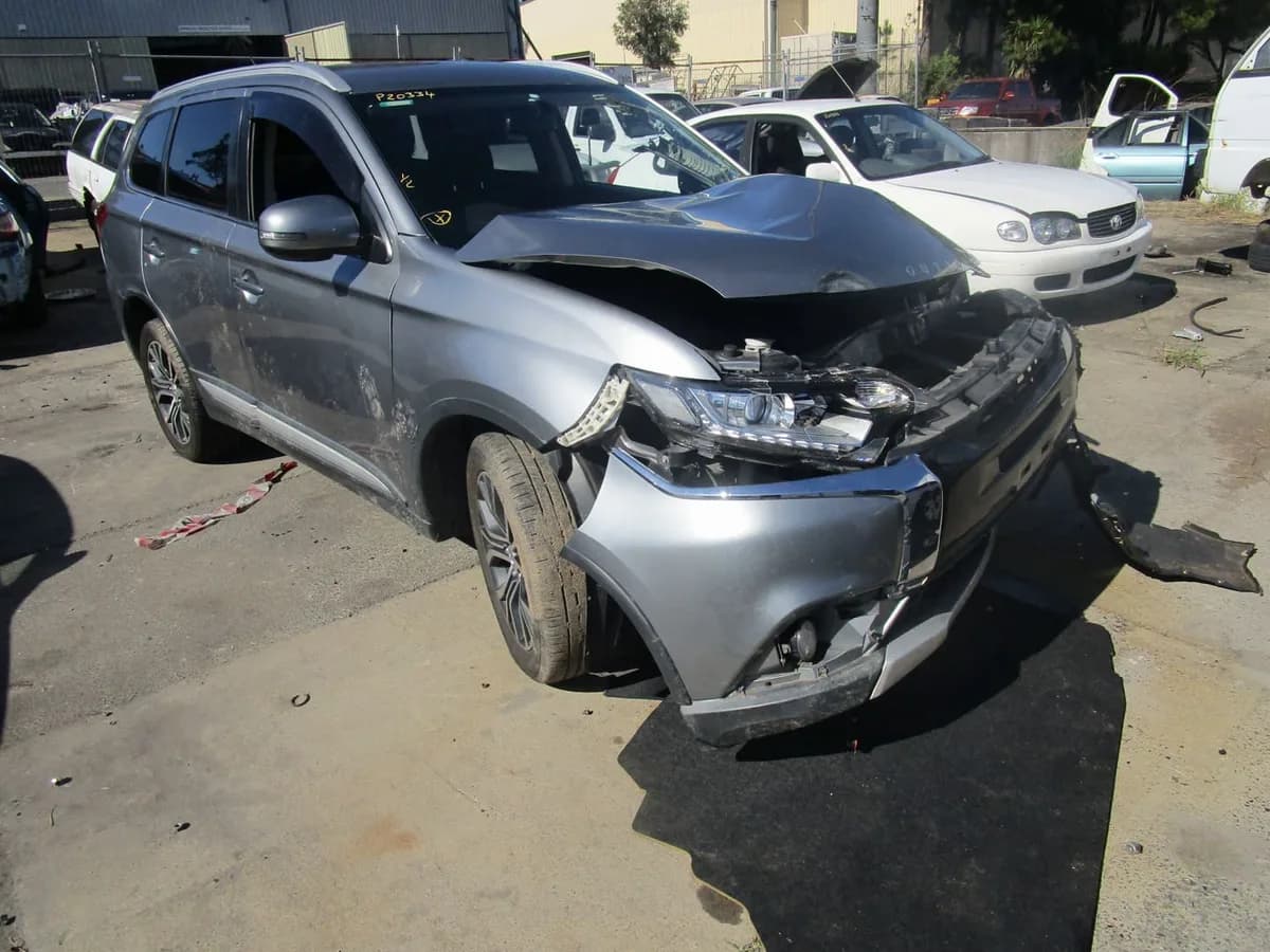 2015 Mitsubishi Outlander – Vn P20334 at Tingalpa