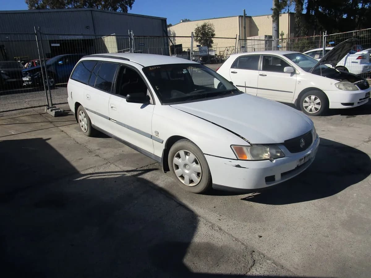 2004 Holden Commodore at Tingalpa