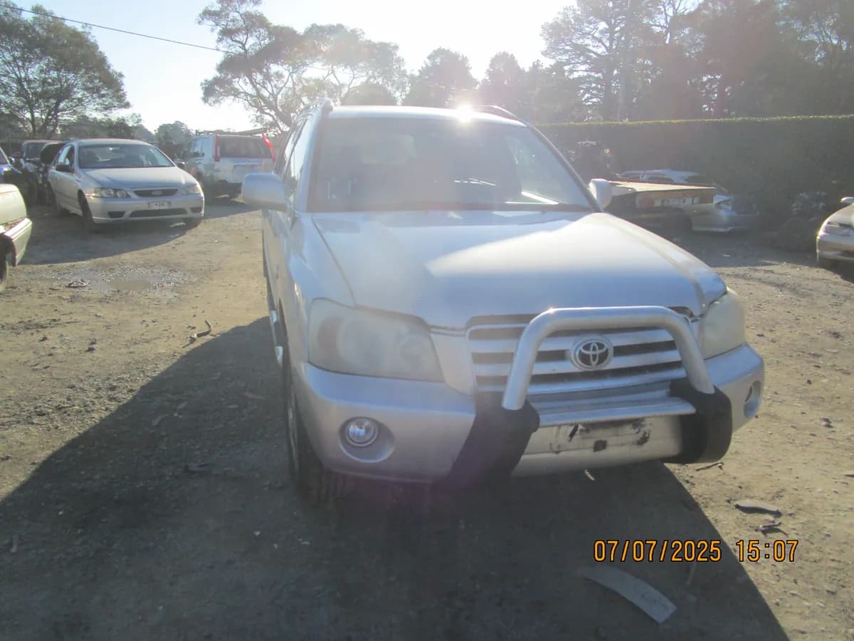 2004 Toyota Kluger at Langwarrin South