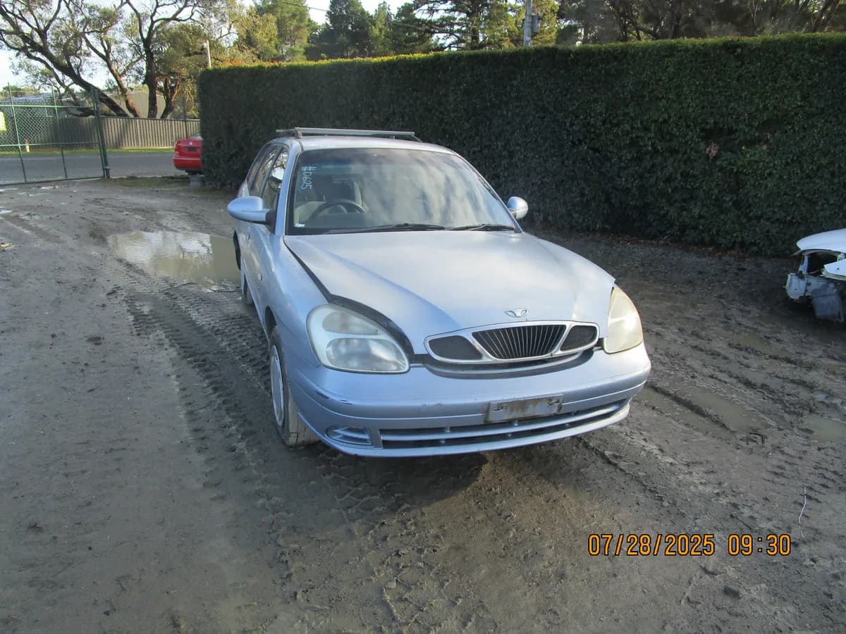 2001 Daewoo Nubira at Langwarrin South