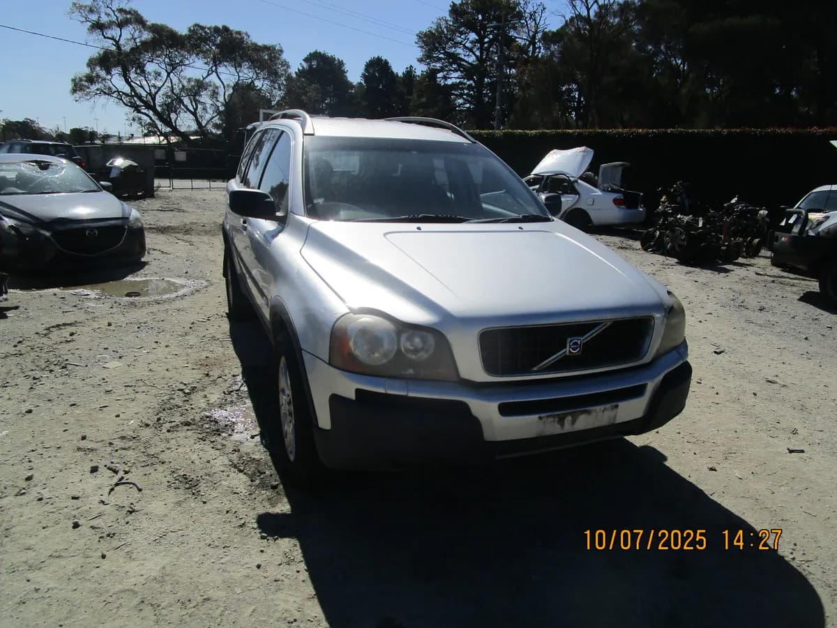 2003 Volvo Xc90 at Langwarrin South