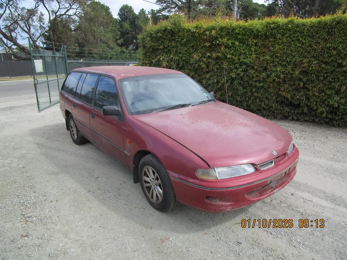 1995 Holden Commodore VS at Langwarrin South