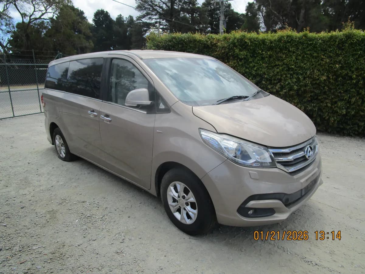 2016 Ldv Sv7a 2016 at Langwarrin South