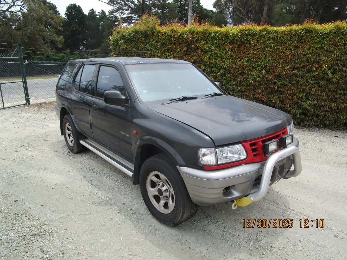 2002 Holden Frontera at Langwarrin South