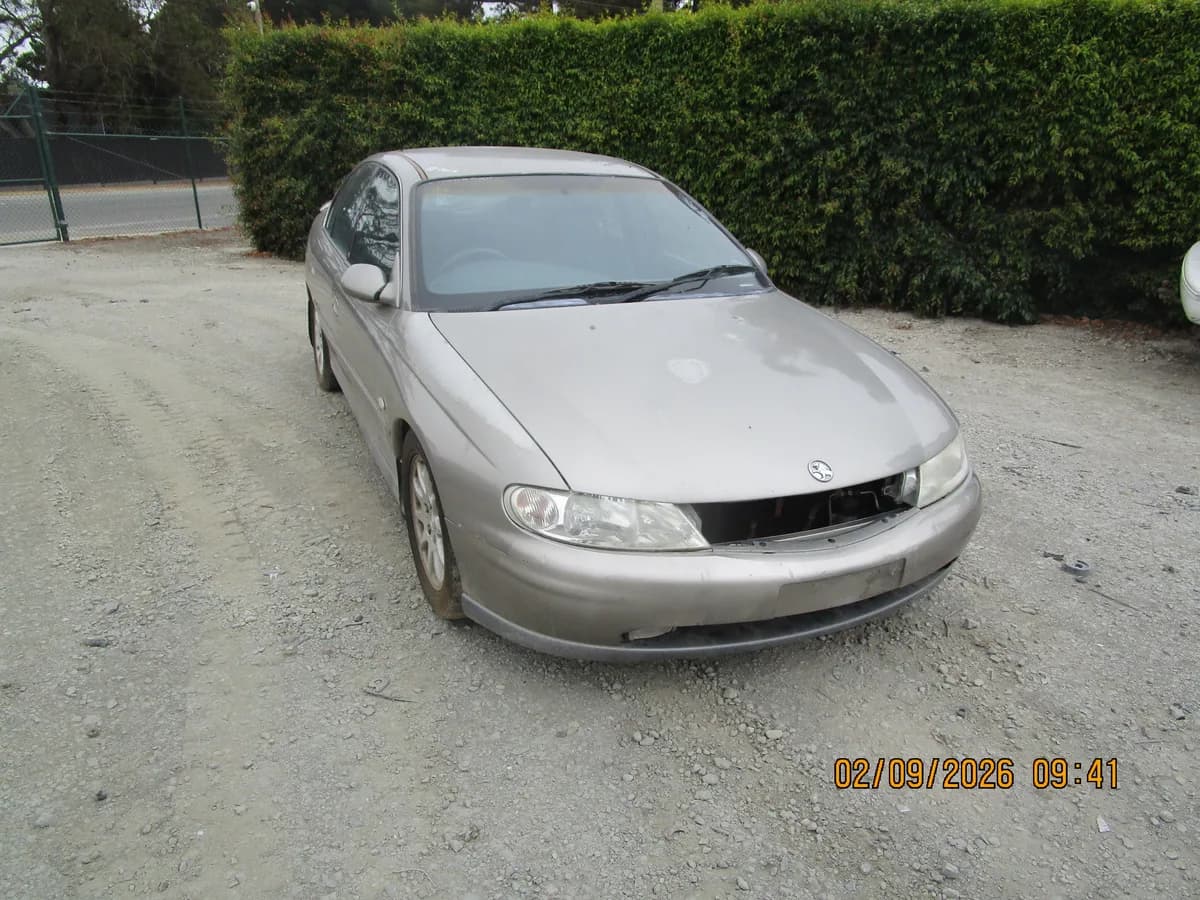 2000 Holden Commodore VX at Langwarrin South