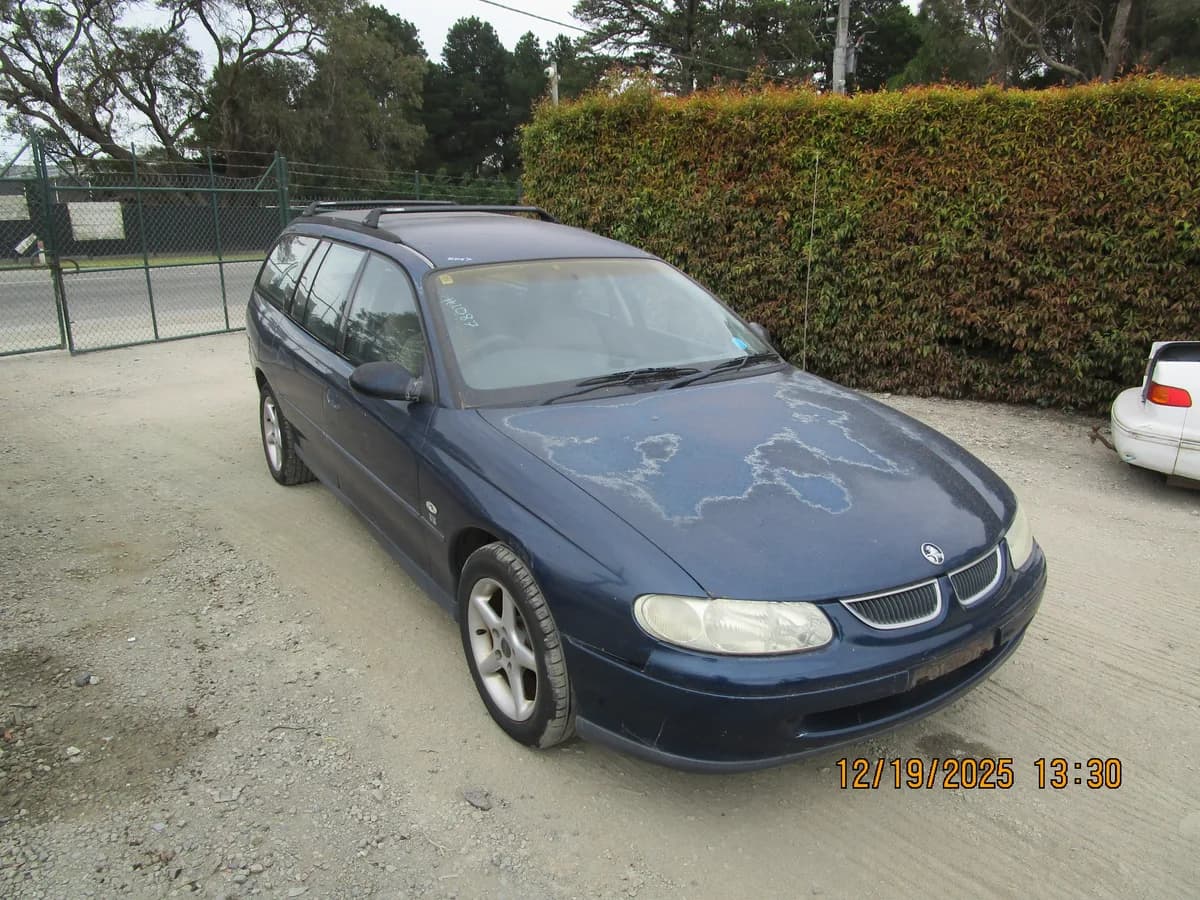 2000 Holden Commodore VT at Langwarrin South