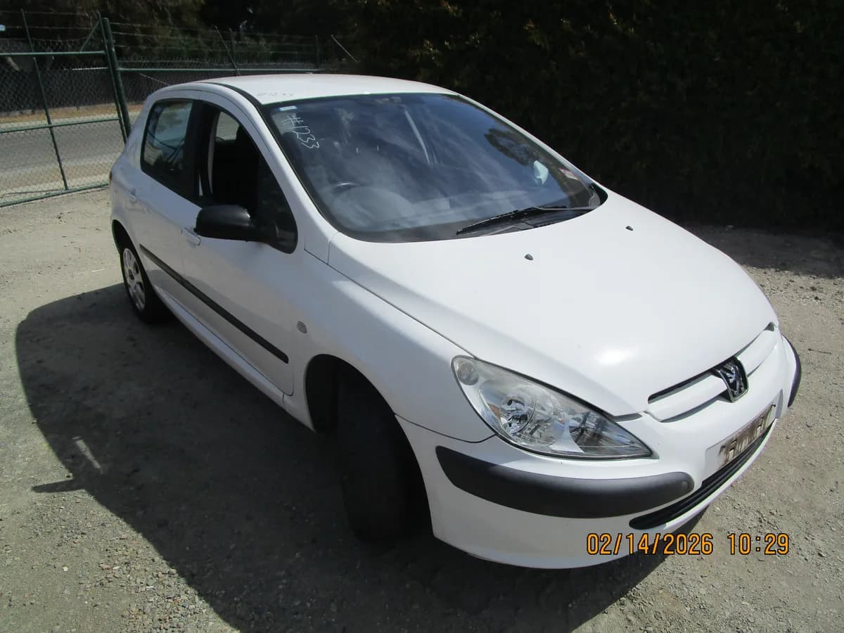 2003 Peugot 307 at Langwarrin South