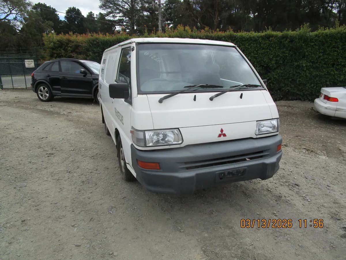 2007 Mitsubishi Express at Langwarrin South