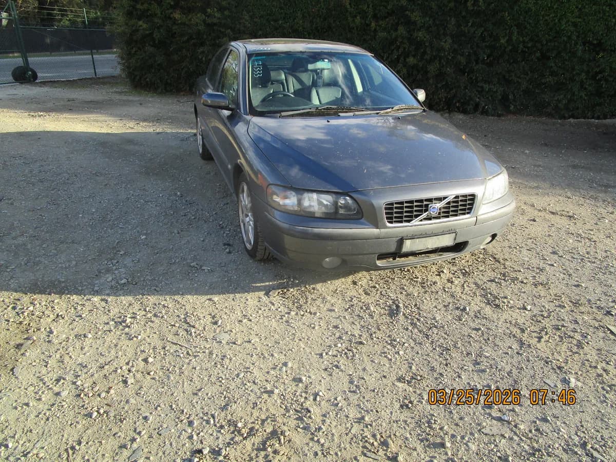 2003 Volvo S60 at Langwarrin South