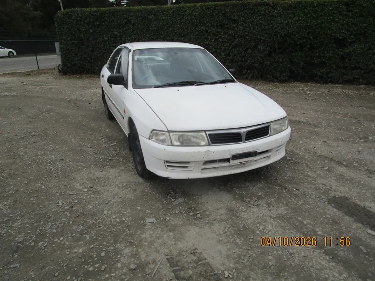 2000 Mitsubishi Lancer at Langwarrin South