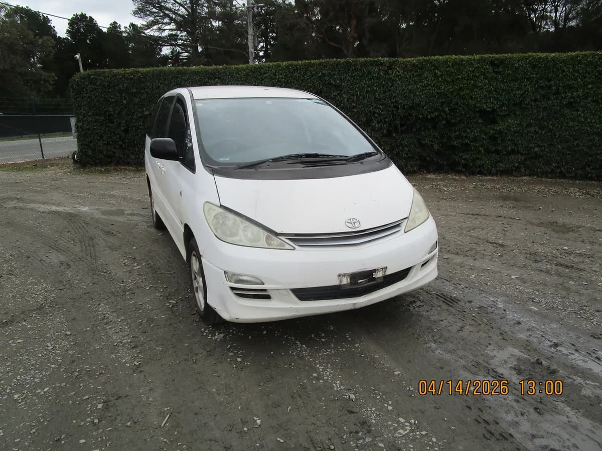 2004 Toyota Tarago at Langwarrin South