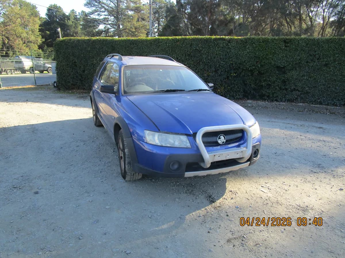 2005 Holden Adventra at Langwarrin South