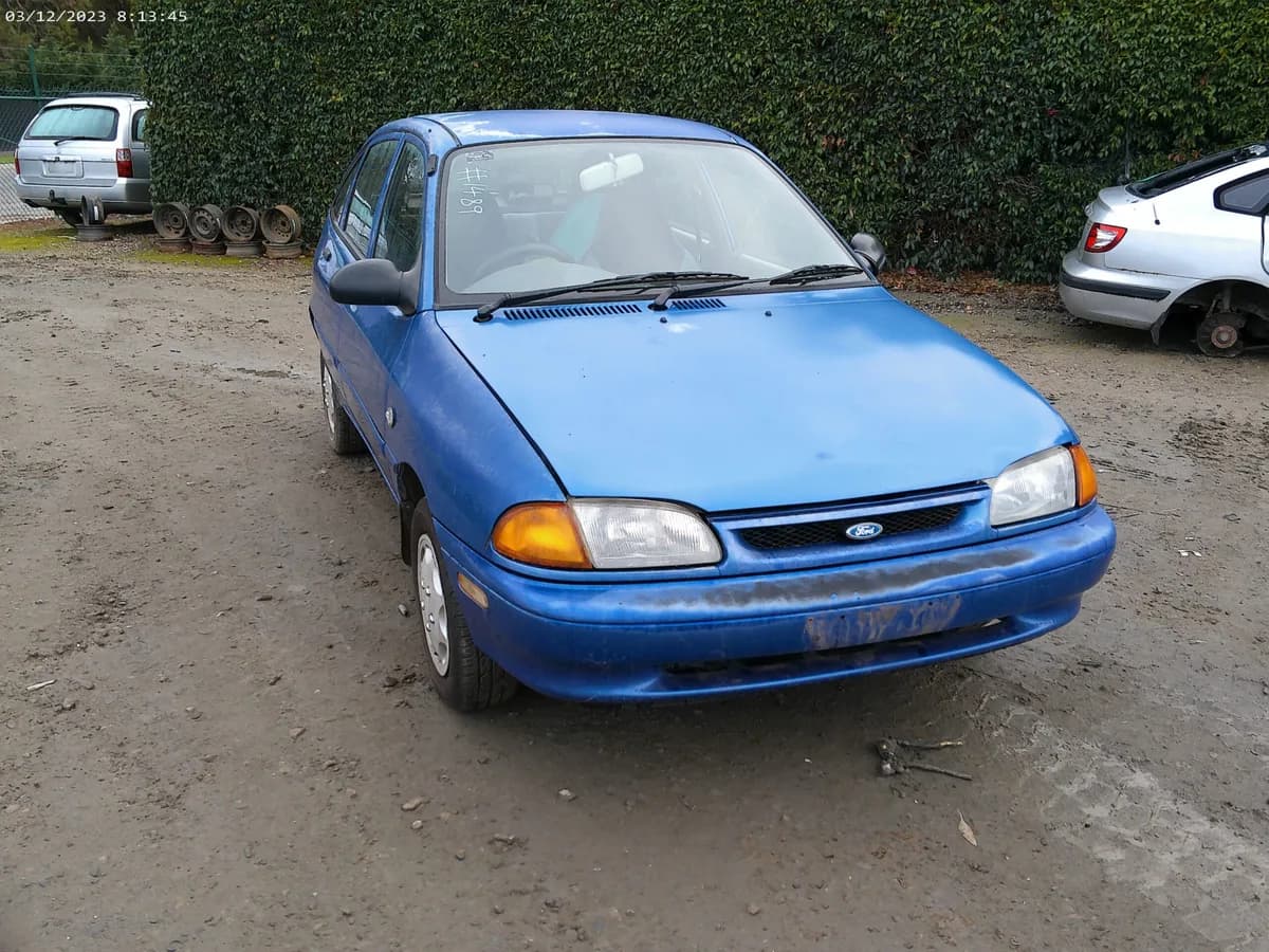 1995 Ford Festiva at Langwarrin South
