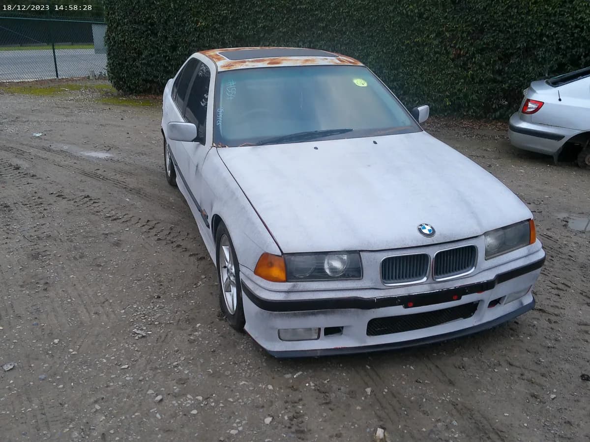 1994 BMW 3 Series at Langwarrin South