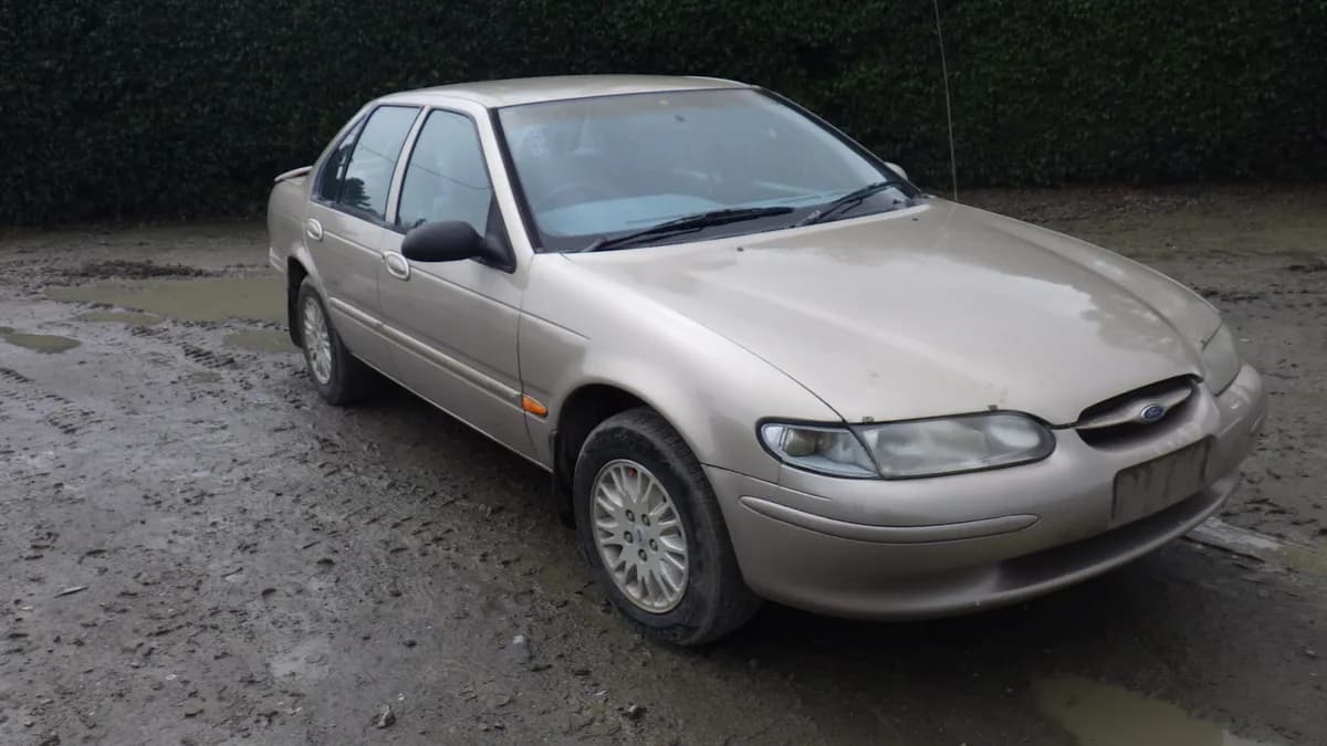 1998 Ford Falcon EL at Langwarrin South