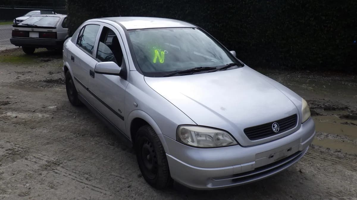2001 Holden Astra at Langwarrin South