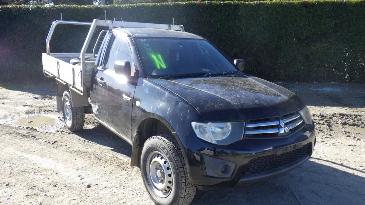 2010 Mitsubishi Triton at Langwarrin South