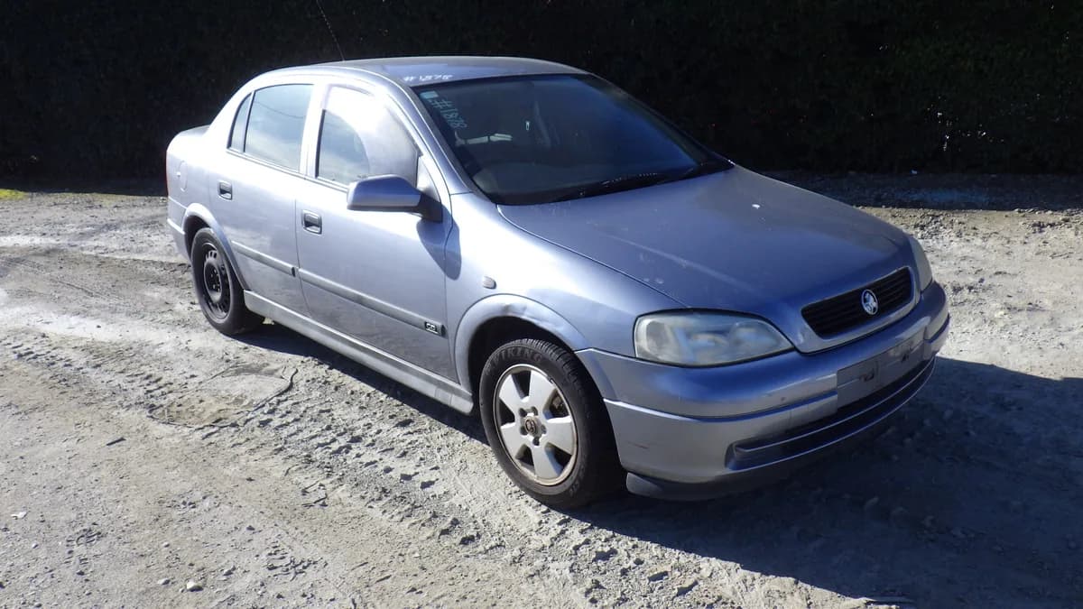 2004 Holden Astra at Langwarrin South