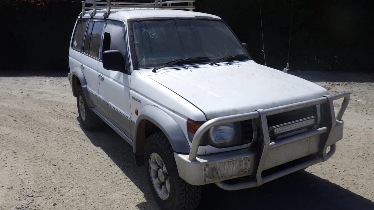 1994 Mitsubishi Pajero at Langwarrin South