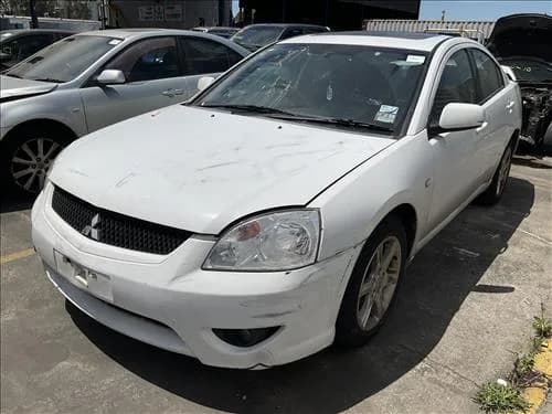 2007 Mitsubishi 380 DL II (2006-2008) at Dandenong