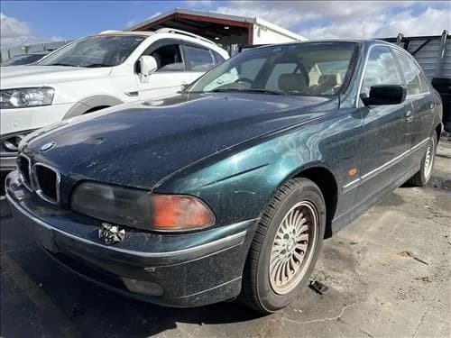 1998 BMW E39 (1995-2004) 523 at Geelong