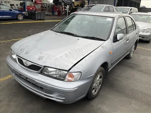 1999 Nissan Pulsar N15 (1995-2001) at Ringwood