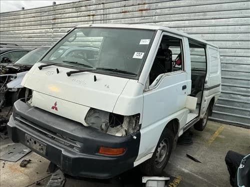 2011 Mitsubishi Express SJ (2006-2013) at Dandenong
