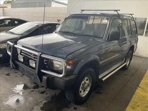 1993 Mitsubishi Pajero NH (1991-1993) at Dandenong