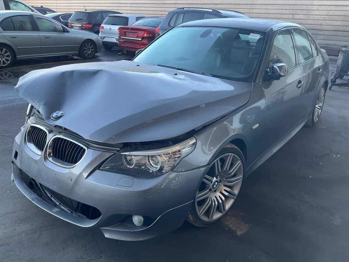 2009 BMW E60 (2003-2010) 525 at Ringwood