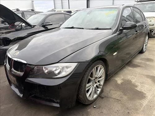 2007 BMW E90 (2005-2012) 320 at Geelong
