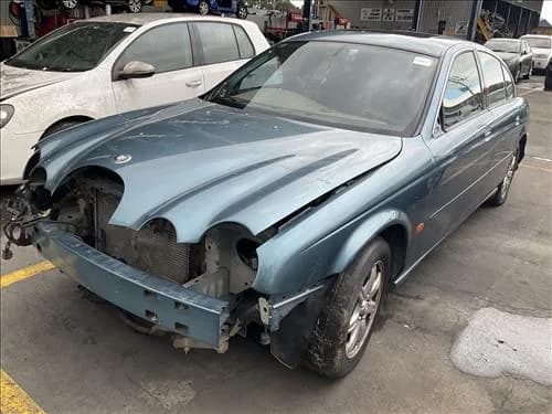 1999 Jaguar S Type X200 (1999-2002) at Dandenong