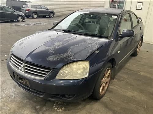 2005 Mitsubishi 380 DL (2005-2006) at Dandenong