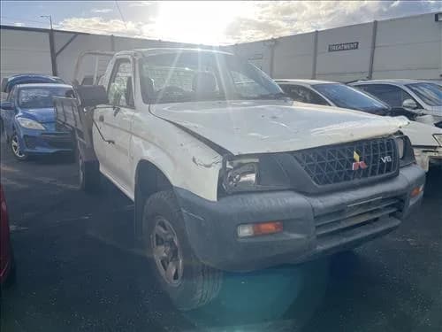 2003 Mitsubishi Triton MK (1996-2006) at Geelong