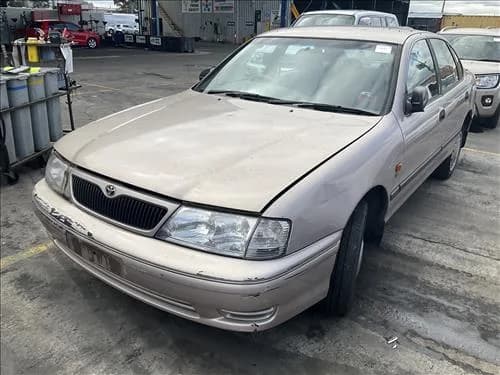 2001 Toyota Avalon MCX10 (2000-2006) at Dandenong