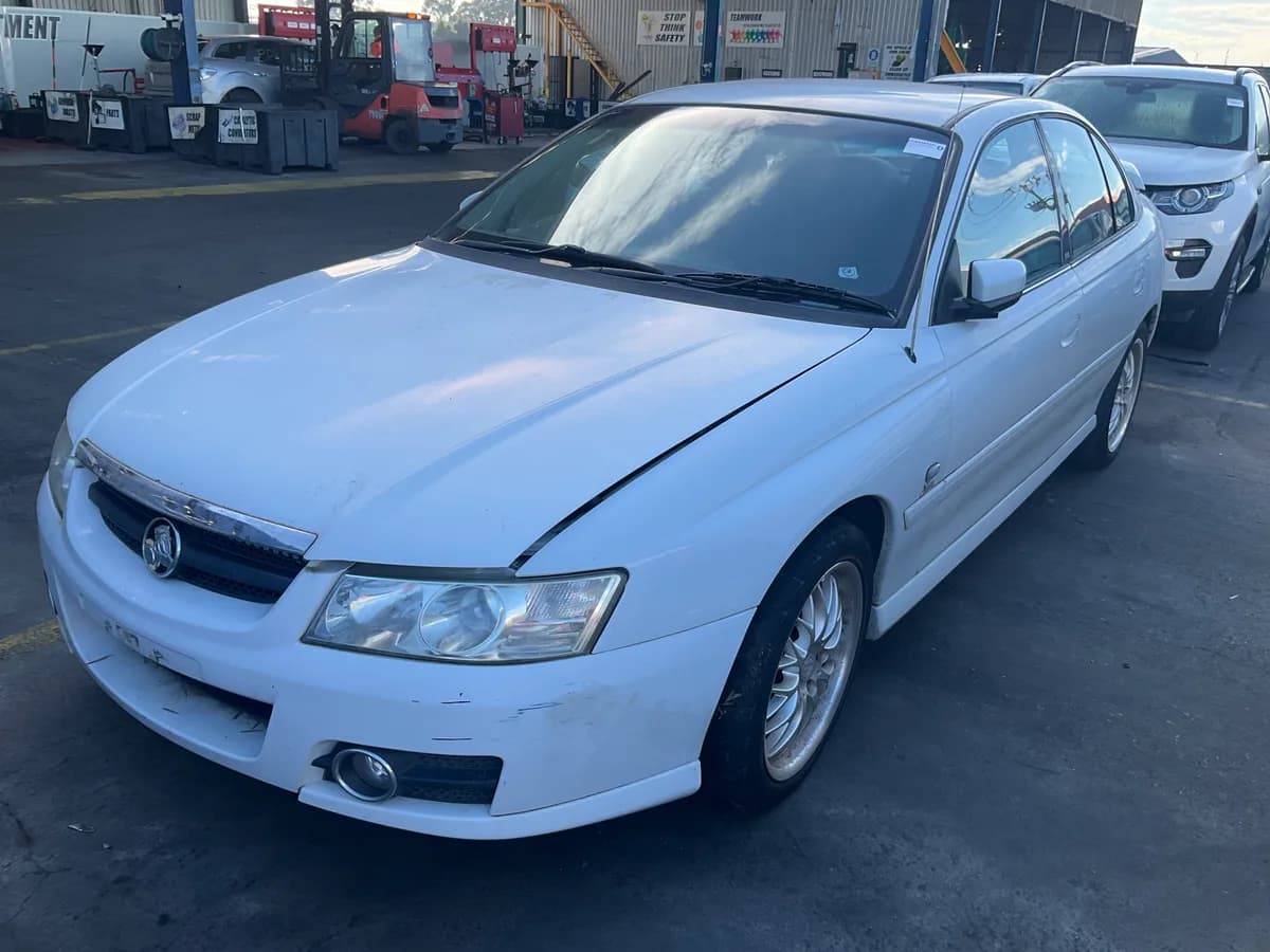 2004 Holden Commodore VZ SV6 (2004-2007) at Dandenong