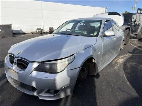 2004 BMW E60 (2003-2010) 530 at Geelong